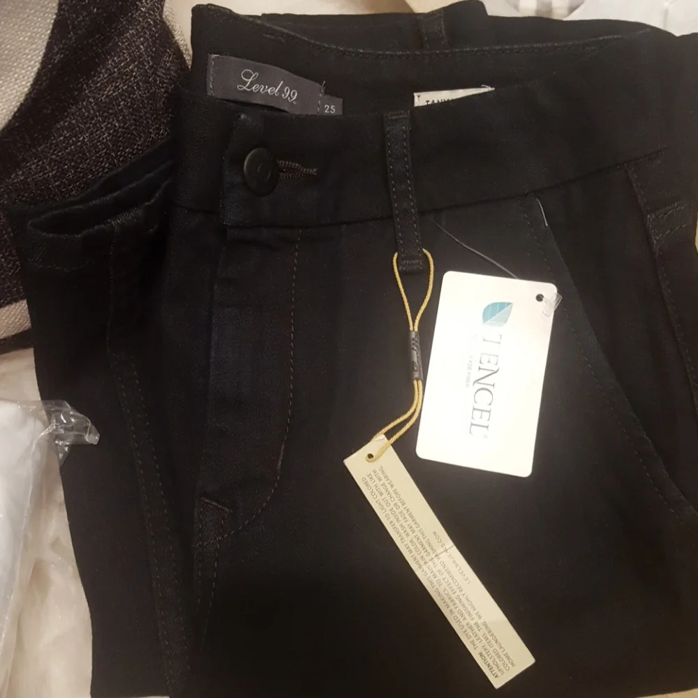Anthropology Level 99 Jeans NWT